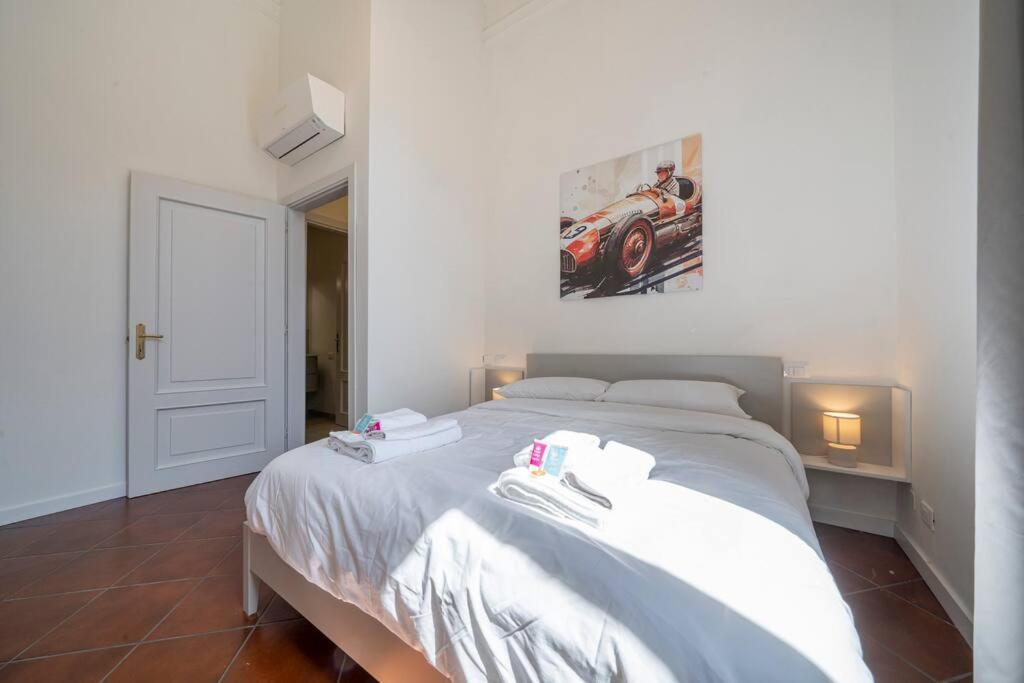 Via Emilia Centro - Stupendo Appartamento A Modena Dış mekan fotoğraf